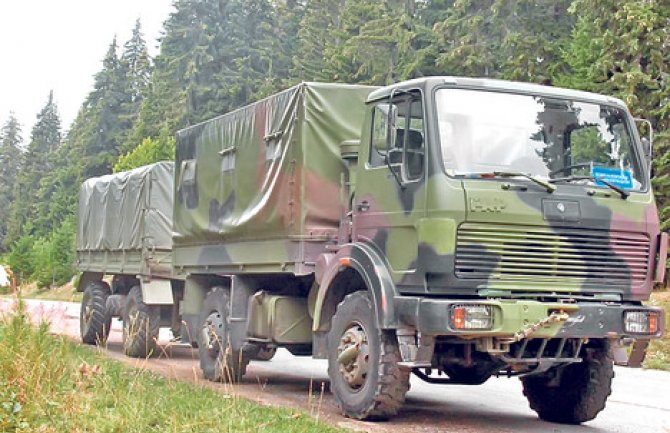 Rumunija: Prevrnuo se vojni kamion pa sletio u jarak, poginula tri vojnika