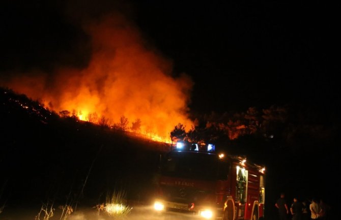 Novi požar u Splitu izazavo protest građana