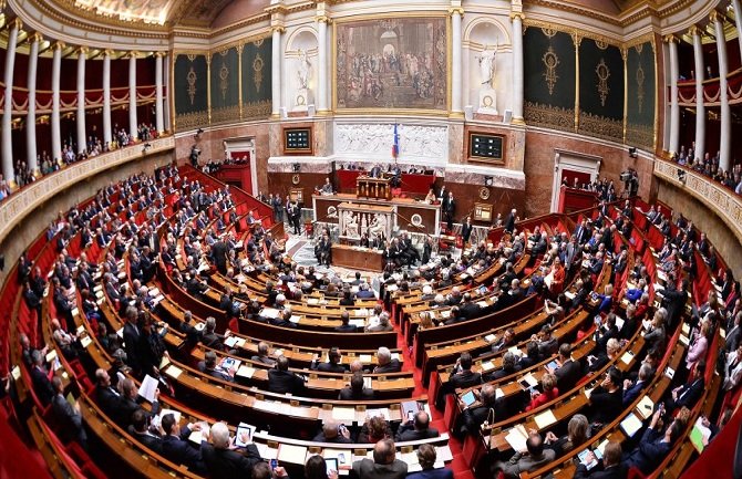 Usvojen zakon o moralizaciji političara u Francuskoj