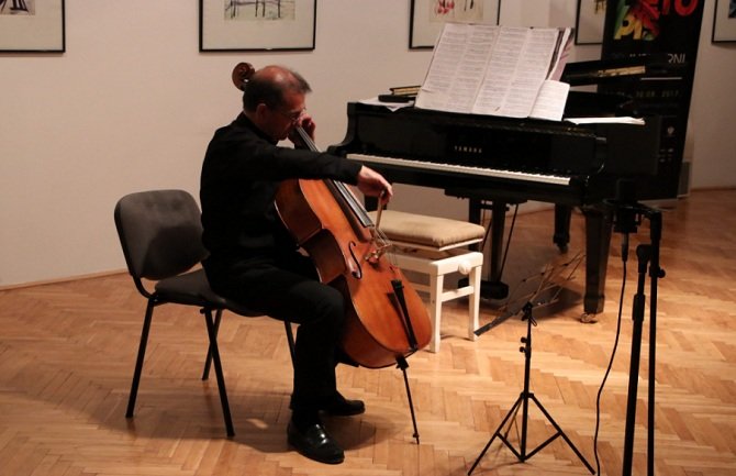 Aleksandar Rudin priredio koncert na violončelu i klaviru