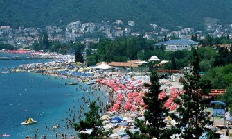 Promjene na crnogorskom primorju: Rusi prodaju - Turci kupuju