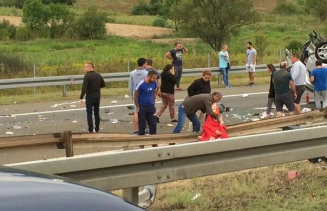 Lančani udes na putu Beograd-Niš, ima mrtvih i povrijeđenih