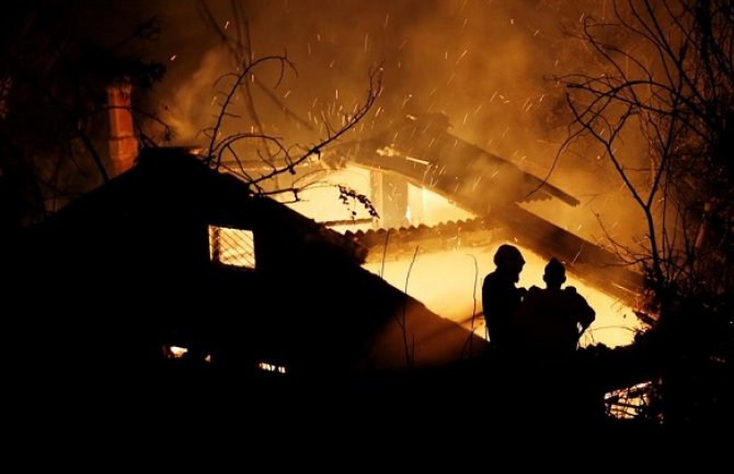 Grčke vlasti proglasile vanredno stanje na Zakintosu zbog požara