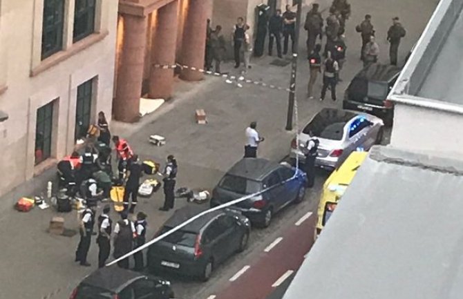 Brisel: Nožem na vojnike, napadač neutralisan