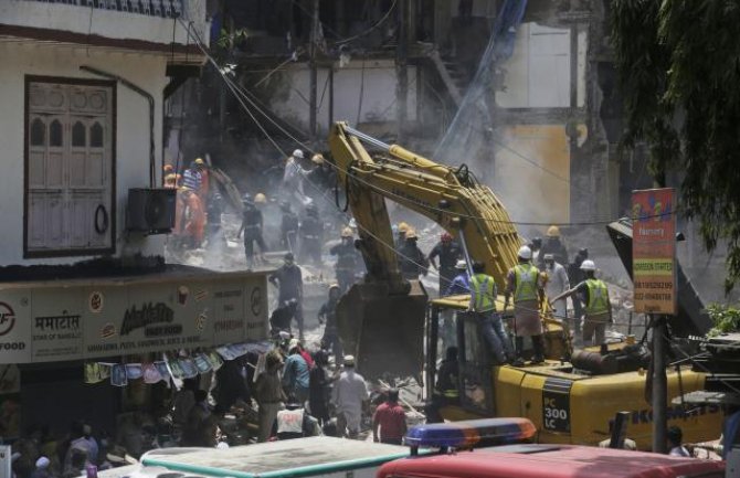 Srušila se zgrada u Mumbaju: Najmanje 4 osobe stradale, oko 40 zatrpanih