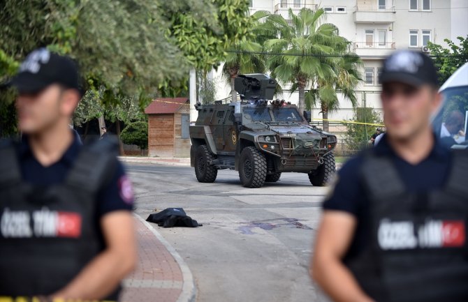 Turska: Terorista ubijen 50 metara od zgrade policije