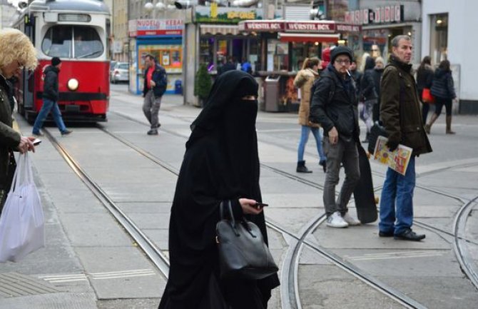 Austrija: Od 1. oktobra na snazi zabrana prekrivanja lica na javnim mjestima