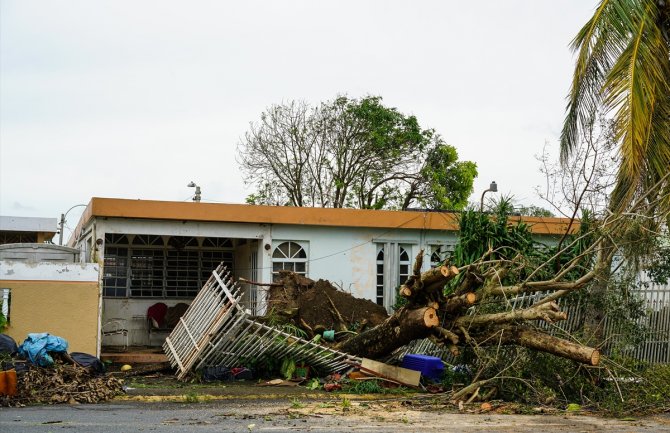 Karibi: 32 osobe poginule u udaru uragana ''Marija'' (FOTO)