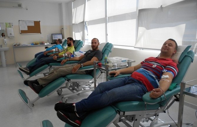Podgorica: Bajkeri dobrovoljno dali krv