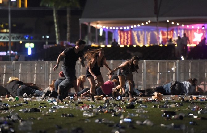 Masakr u Las Vegasu: Broj žrtava povećan na 59, a ranjeno 527 (VIDEO)