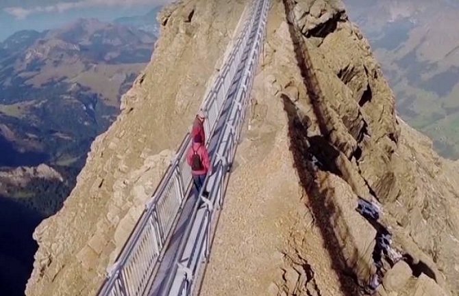 Most koji vam pruža osjećaj da stojite na vrhu svijeta (VIDEO)