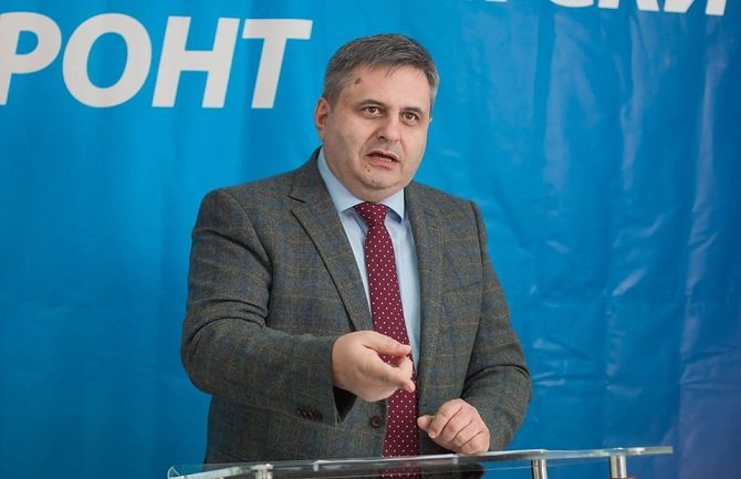 Radunović: DF radi posao SDT-a, a SDT advokata vladajuće mafije