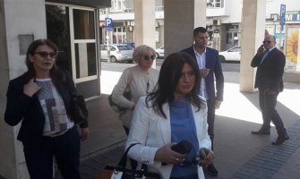 Sanja Mandić: Bestidno pokušavaju da vrše pritisak na mog supruga