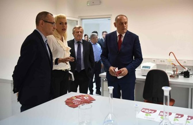 Simović otvorio Laboratoriju za kvalitet i bezbjednost hrane na UDG