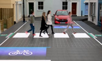 Evo kako izgleda pametni pješački prelaz budućnosti (VIDEO)