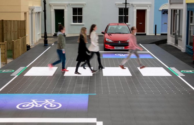 Evo kako izgleda pametni pješački prelaz budućnosti (VIDEO)