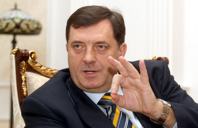 Milorad Dodik zastupa i Srbe iz Crne Gore
