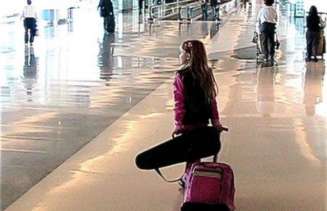 Ženeva: Djevojčica pobjegla roditeljima i neopaženo se ukrcala u avion