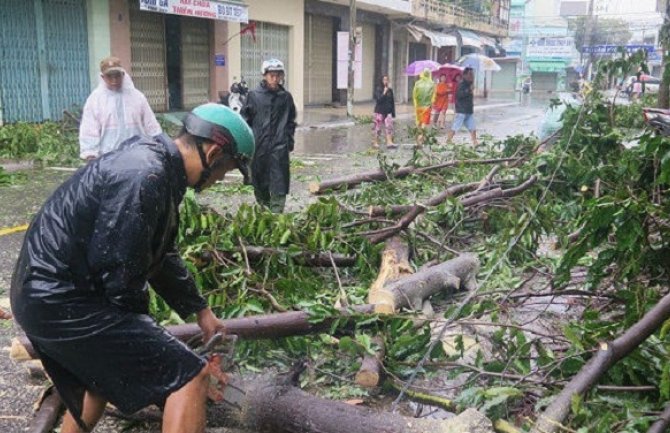 Vijetnam: Najmanje 27 mrtvih u oluji