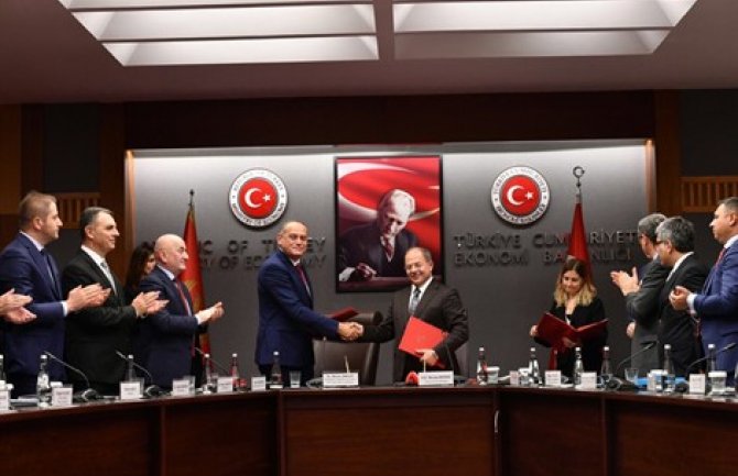 Produbljena ekonomska saradnja CG i Turske, potpisani paketi sporazuma
