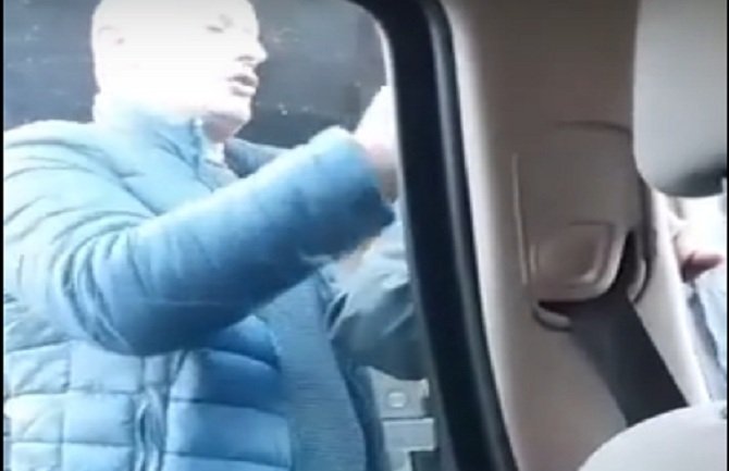 Odbornik DPS-a Mojkovac vrijeđao i udarao Lekovića (VIDEO)