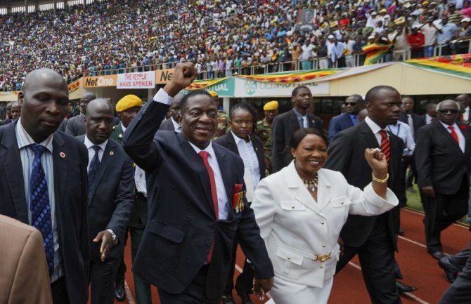 Novi predsjednik Mnangagva položio zakletvu i obećao demokratske izbore u Zimbabveu
