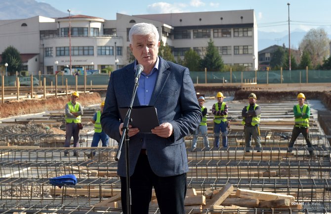 Skoro 300 stanova za bezbjednjake; Marković: Država  će znati da pripazi svoje čuvare 