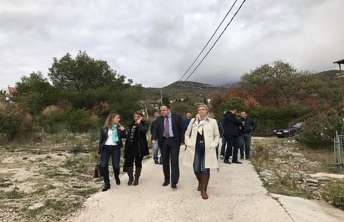 Prioritet sanacija puteva i izgradnja kanalizacionog kolektora u Herceg Novom