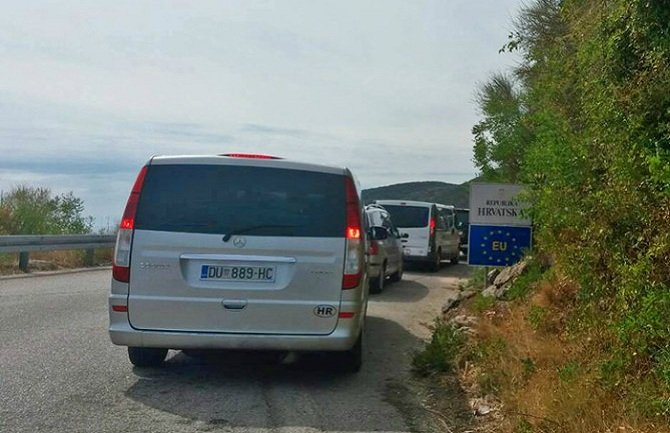 Zatvoren granični prelaz sa Hrvatskom, Crnu Goru niko nije obavijestio