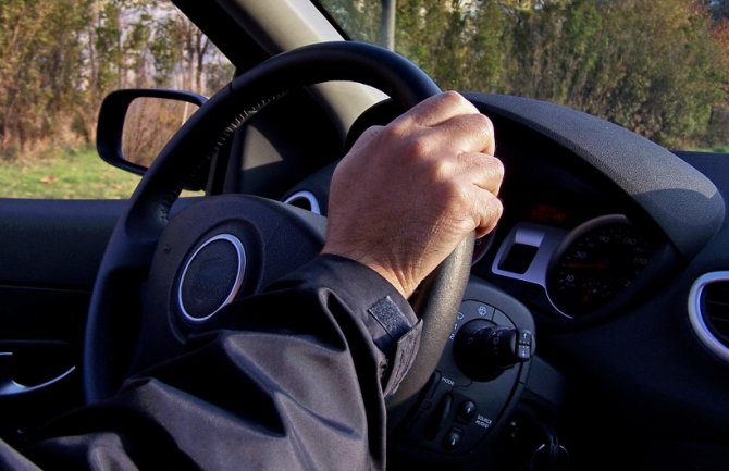 Policija u nevjerici: Njemac vozio 56 godina bez vozačke dozvole