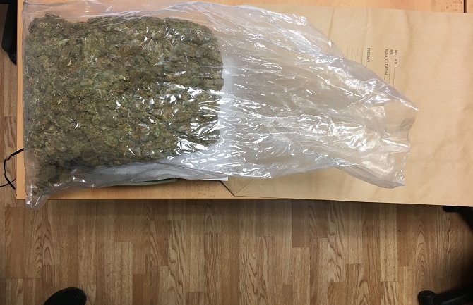 U Baru uhapšene tri osobe zbog marihuane