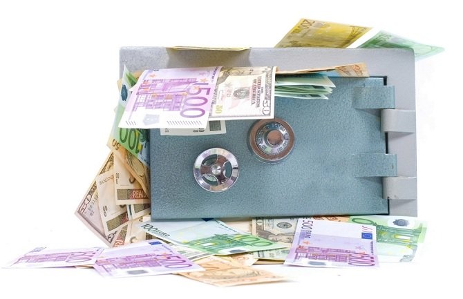 Tuzi: Ukrao sef sa 20 hiljada eura i 10 hiljada dolara