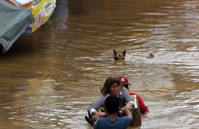 Filipini: Tropska oluja odnijela 182 života (VIDEO)