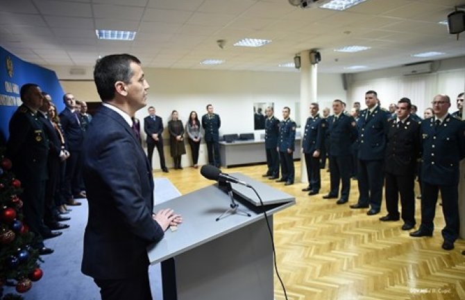 22 oficira i 16 podoficira Vojske Crne Gore unaprijeđeni u viši čin