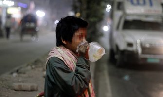 U Bangladešu više od 2,5 miliona maloljetnika zavisno od droga(FOTO)