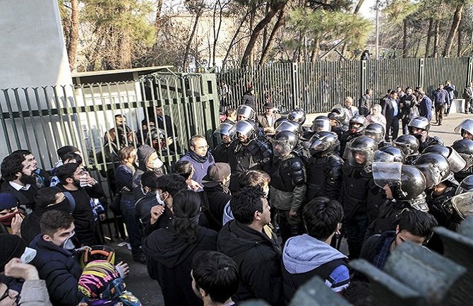 U Iranu uhapšeno više od 3.700 ljudi  
