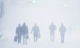 Zbog sniježne oluje zarobljeno 13 hiljada turista