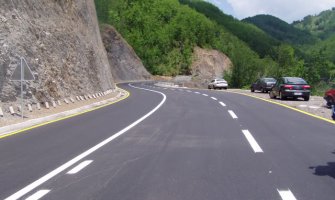 Totalna obustava saobraćaja za kamione i šlepere na putu Cetinje - Budva
