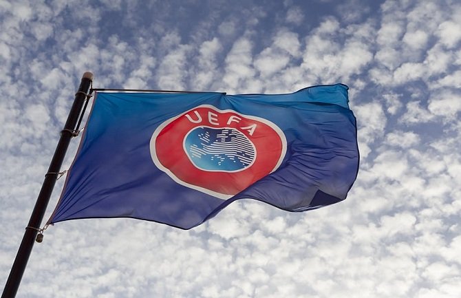 UEFA kaznila BiH jer ne znaju engleski!