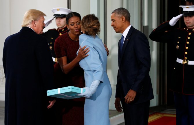 Mišel Obama otkrila posle godinu dana šta joj je poklonila Melanija Tramp