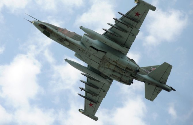 Sirija: Oboren ruski avion, pilot poginuo (VIDEO)