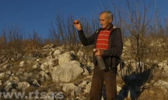 Hercegovac profesionalni zmijolovac: Za pola sata uhvatio osam poskoka