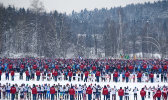 Rusija: U isto vrijeme skijale stotine hiljada ljudi(FOTO)