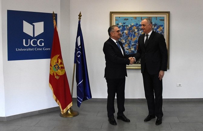 Nikolić i ambasador Galip razgovarali o unapređenju saradnje sa turskim univerzitetima