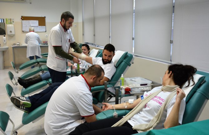 Zaposleni u Telekomu dobrovoljno dali krv