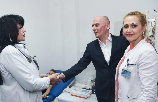 Oprema vrijedna 9 000 eura za Domove zdravlja iz Bijelog Polja, Pljevalja i Berana