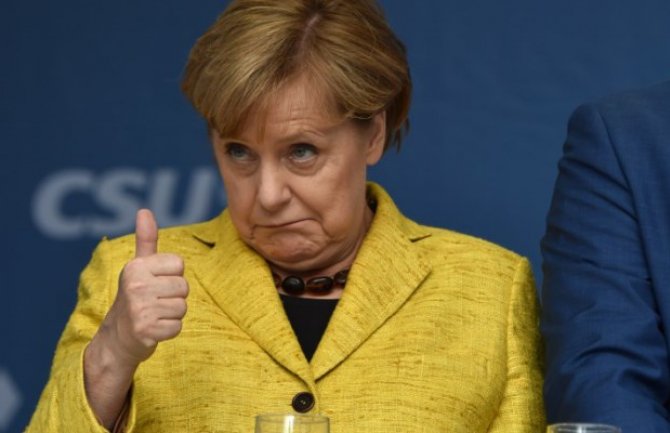 Njemačka dobija vladu: Socijaldemokrate podržale koaliciju sa Merkel