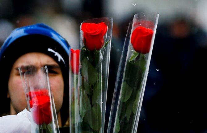 Povodom Dana žena Moskva ispunjena cvijećem (FOTO)