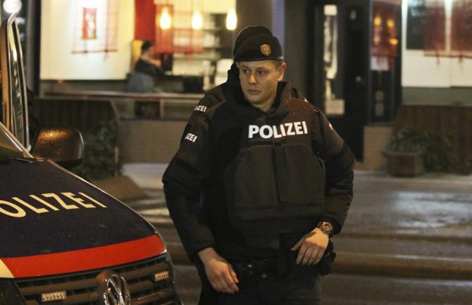 Uhapšen osumnjičeni za napad nožem u centru Beča
