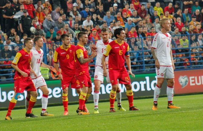 Fudbalska reprezentacija Crna Gora pala za dvije pozicije